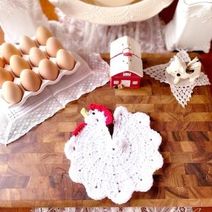 Crocheted Farmhouse Chicken Potholder